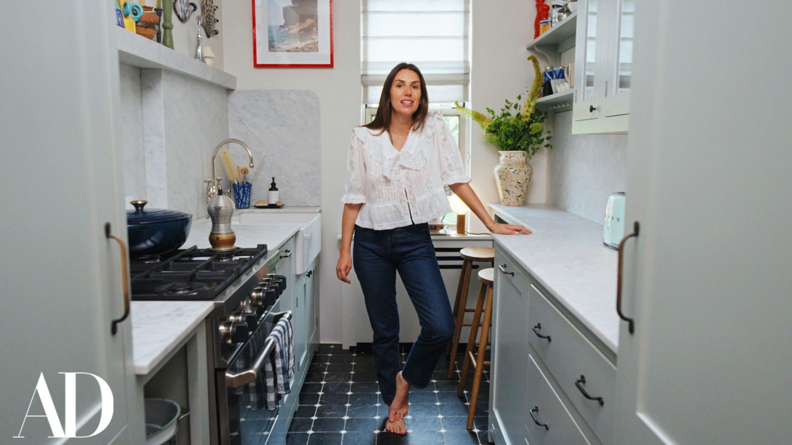 How an Interior Designer Maximizes Her 650 Square Foot Studio Apartment